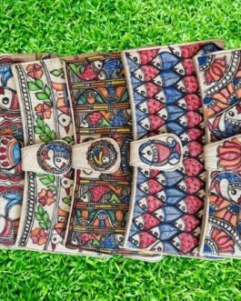 Indian Madhubani-Painting Hand clutch